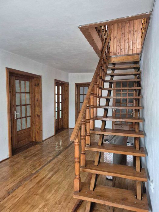 Spațiu de închiriat – 96mp - etaj 1 și masardă, zona UTA Vlaicu