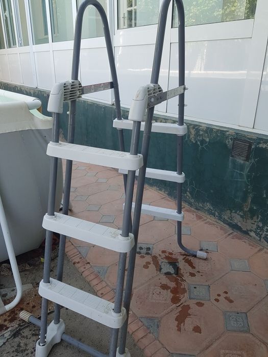 INTEX yozgi basseyn yozning issiq kunlarida foydalaning
