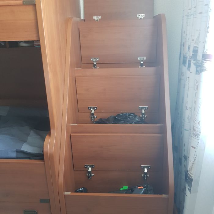 Кровать двухярусная