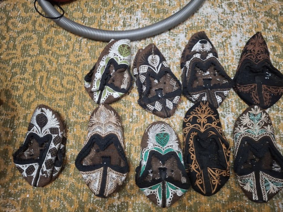 Родопски мъжки и дамски терлици, плетени чорапи