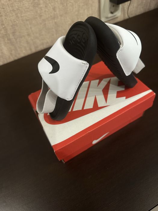 Детски сандали 23