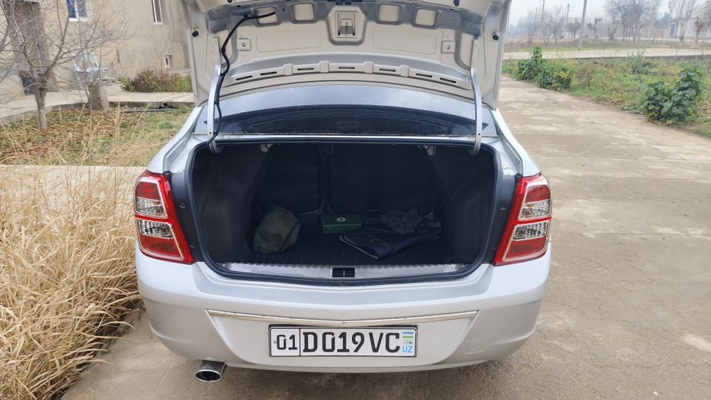 COBALT 143 mln. probegi 34000