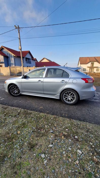 Mitubishi Lancer 1.6 i