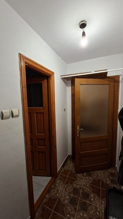 Vând Apartament  3 Camere Valea Rosie