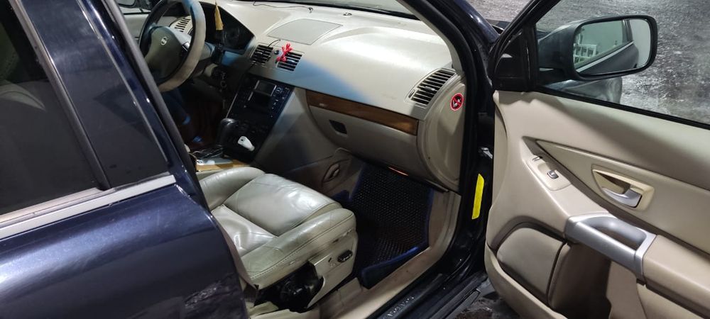 Продам volvo XC90