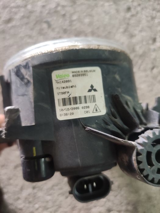 Халоген за Пежо 4007