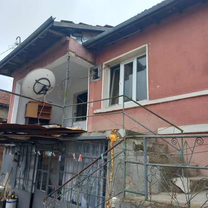 Продава се Къща в Провадия - 100 кв.м за 398 €/кв.м - Снимка #1