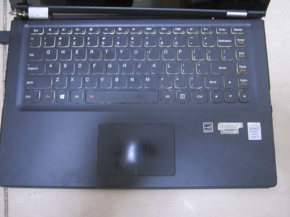 Lenovo IdealPad Yoga 13 i5