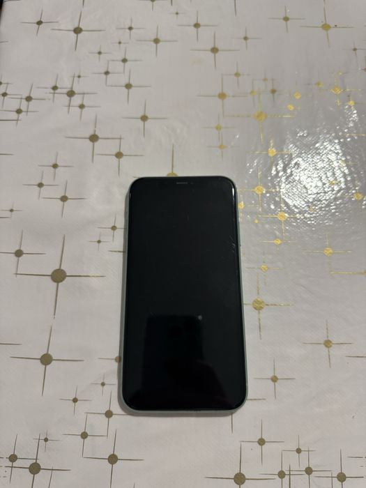 Iphone 11 в хорошем состояний