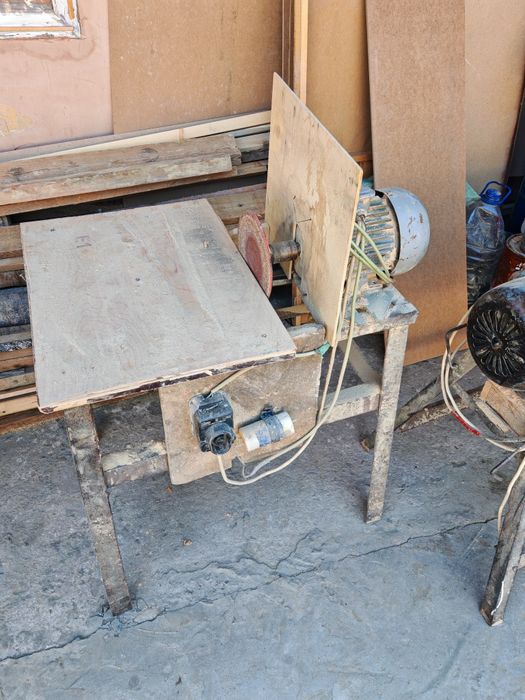 Продаются станки деревообрабатывающие