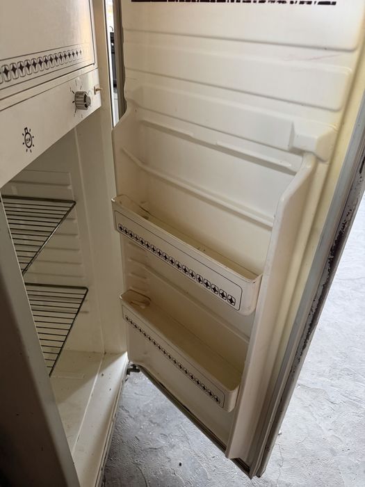 Отдам бесплатно холодильник