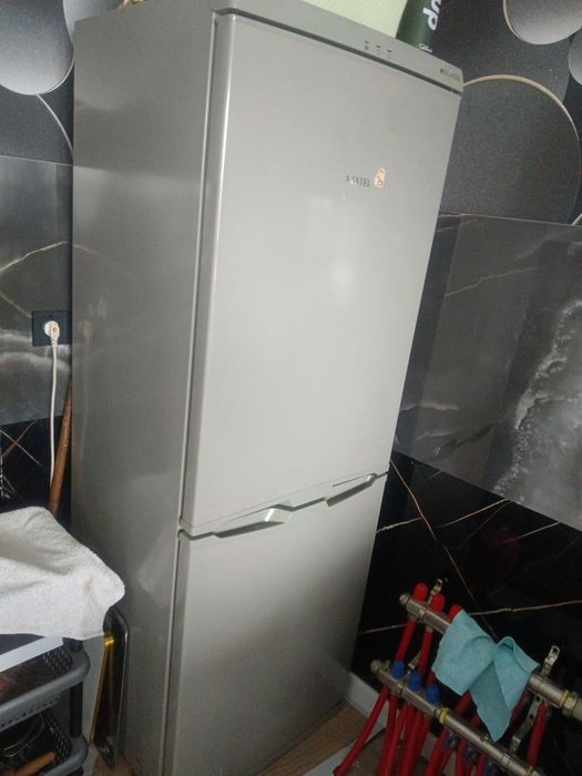 Продам Газ. Холодильник . Посуда мойку