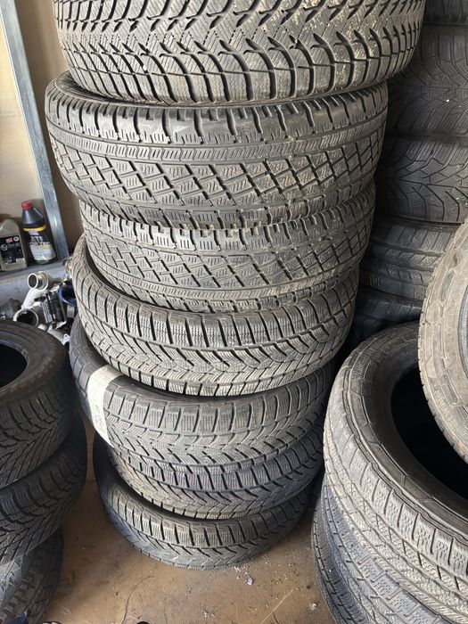 Гуми 17-ки цедки за бус