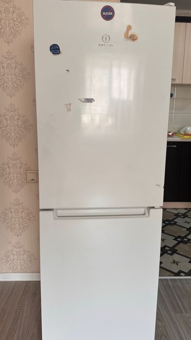 Холодильник INDESIT б/у