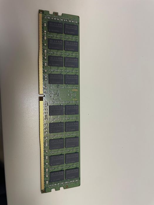 Memorie RAM Samsung 128GB DDR4 ECC Registered pentru server