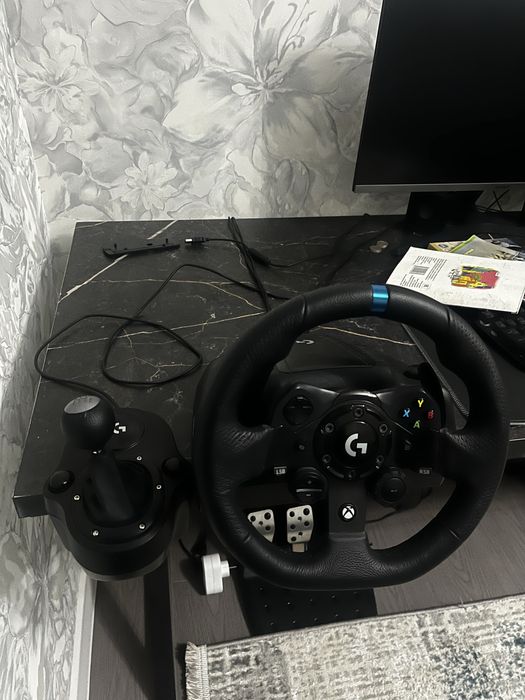 Игровой руль logitech g923