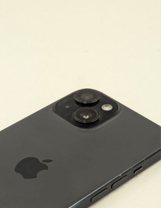 Продам iphone 15 black