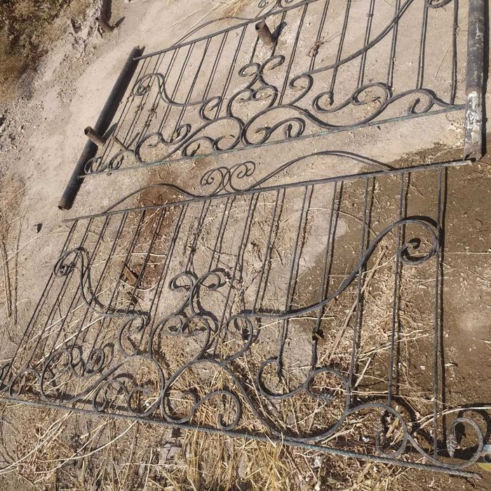 Продается готовые решетки для ограждения.