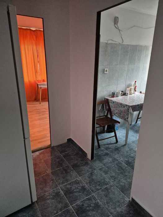 inchiriez apartament 2 camere in botosani