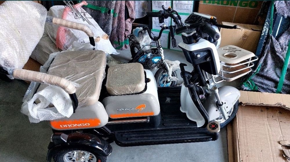 Tritsikl muravey skuter