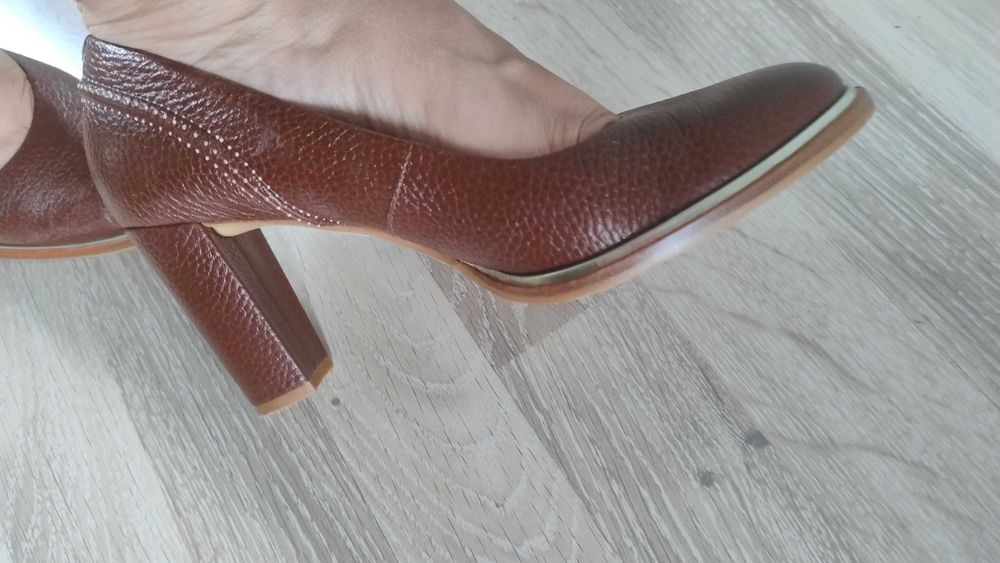 Pantofi dama Clarks,cu toc