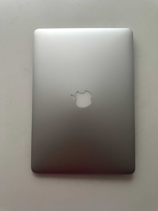 Laptop Mac Book Air 900 de ron