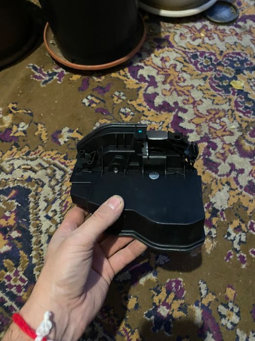 Брава за врата BMW F30