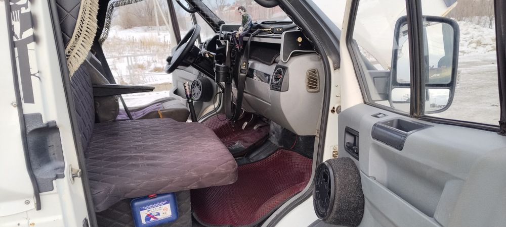 Продам газель термобудка