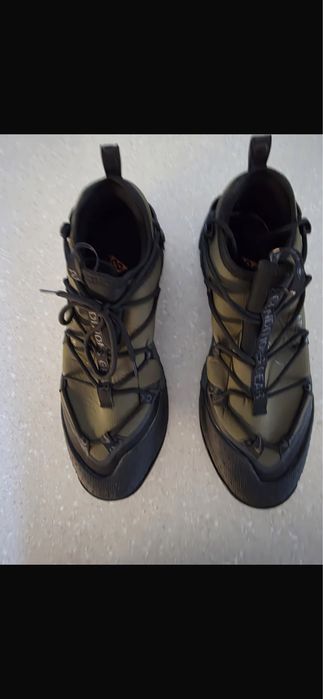 Красовки Nike ACG 45 размер новые