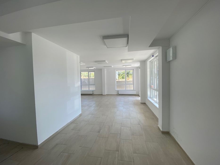 Дава се под наем Офис в Варна, Кайсиева градина - 82 кв.м за 408 € - Снимка #6