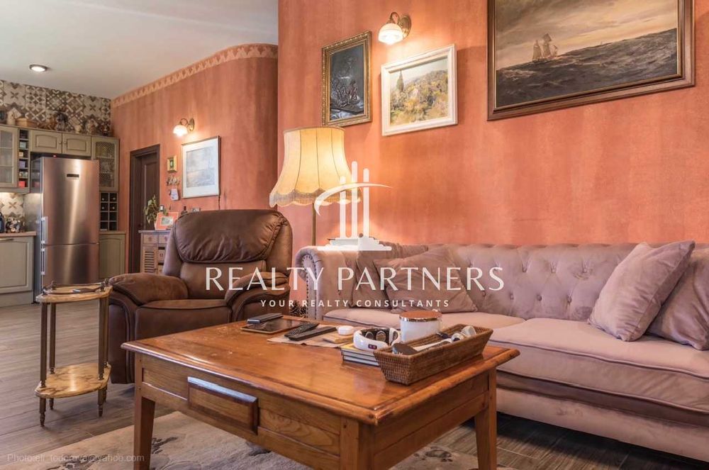 Къща с 5 спални и граж – с. Приселци, обл. Варна