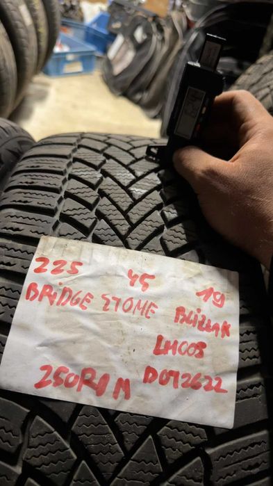 225 45 19 iarna Bridgestone Blizzak LM008 DOT 2622