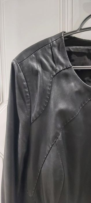 Продам кожанку на 52-54размер!