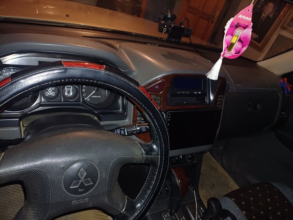 Продам митсубиси паджеро 3