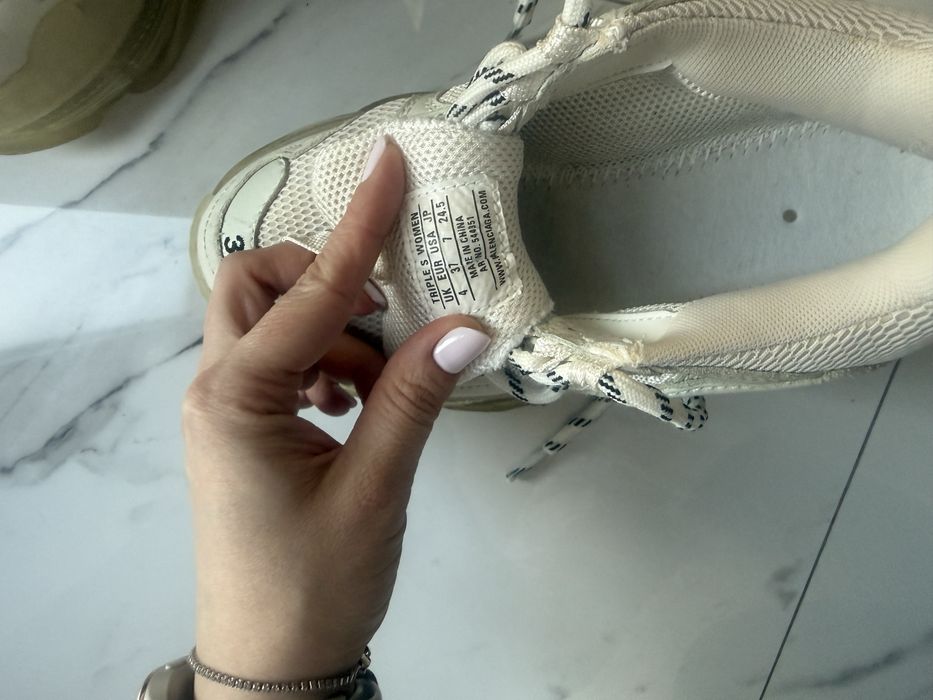 Adidasi Balenciaga Triple s originali