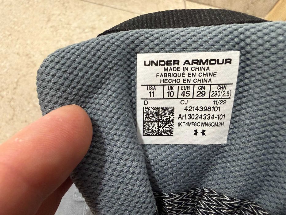 Ghete iarna barbati Under Armour Micro G Valsetz Mid Wp