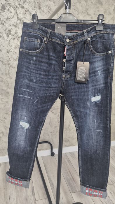 Blugi dsquared2 elastici noi cu etichetă