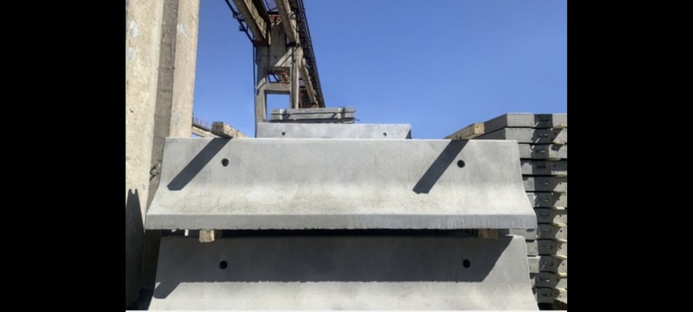 Бетонное ограждение отбойник