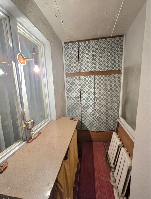 Ялангач Продается квартира 3/2/4 балкон 1.5х3