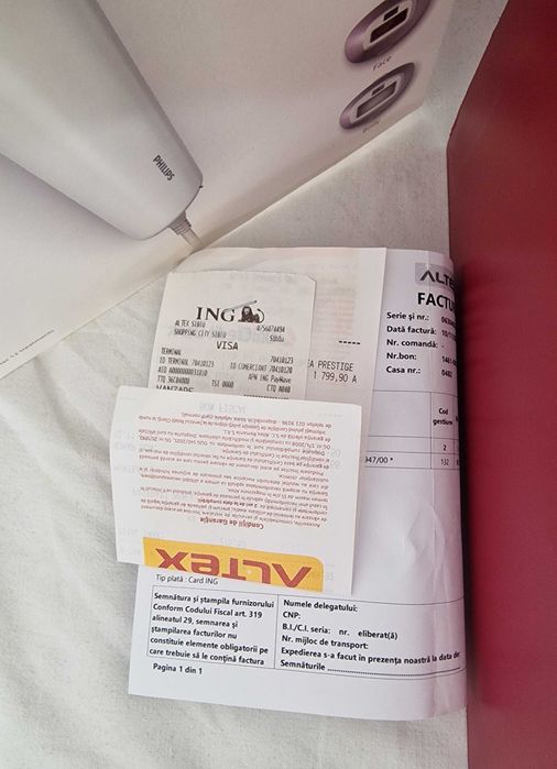 Nou  ​Philips Lumea 8000 Series IPL Hair Removal - cu 4 capete