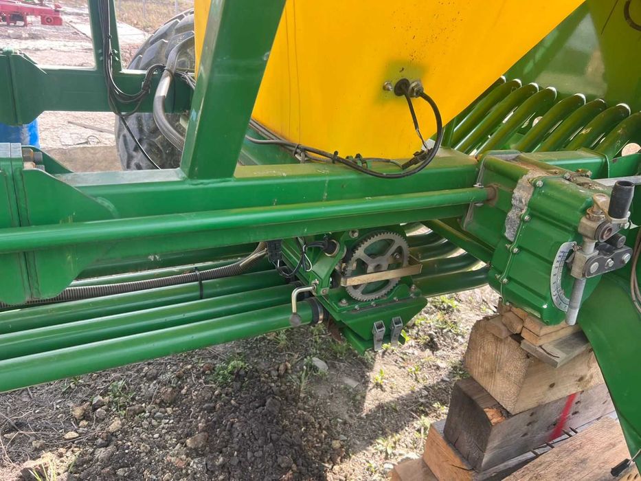 Продается посевной комплекс Джон Дир 730