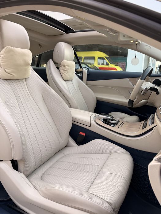 Mercedes-Benz E220 4Matic AMG Camere360/Racite incalzite/ Interior deo