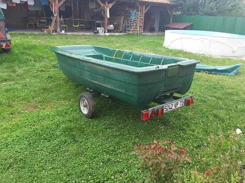 barca catamaran Tabur Yak 3