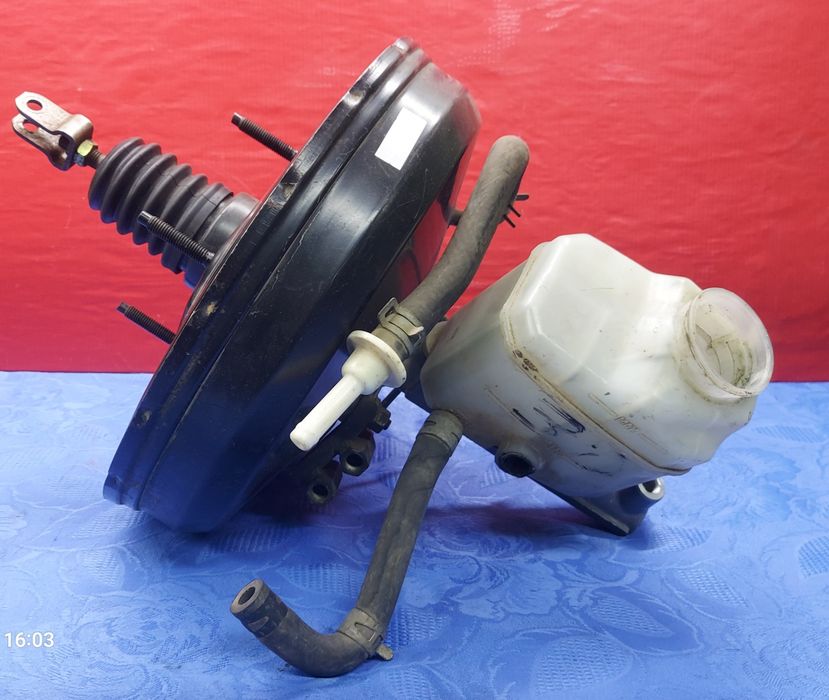 Главный тормозной цилиндр вакум Тойота Камри 30 35