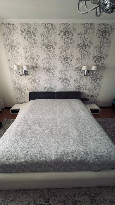 Кровать двуспальная