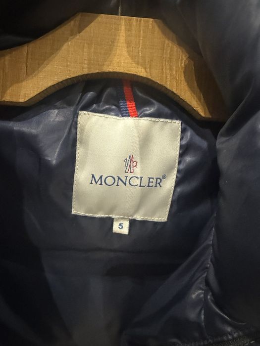 Оригинално зимно яке с гъши пух Moncler размер XL