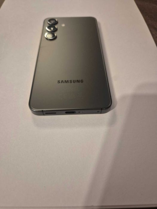 Samsung S24 256GB като нов