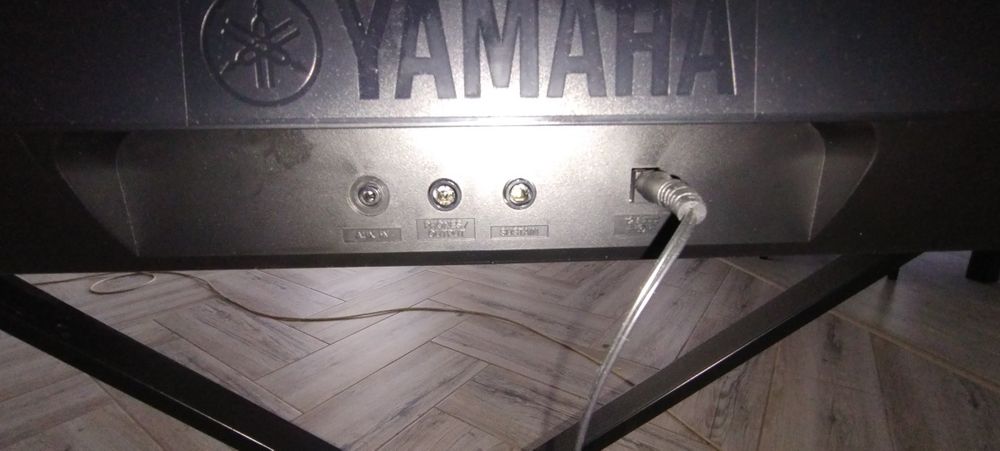 Vând orarga Yamaha in stare perfectă