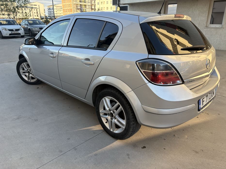 OPEL Astra 2013 — imagine 3