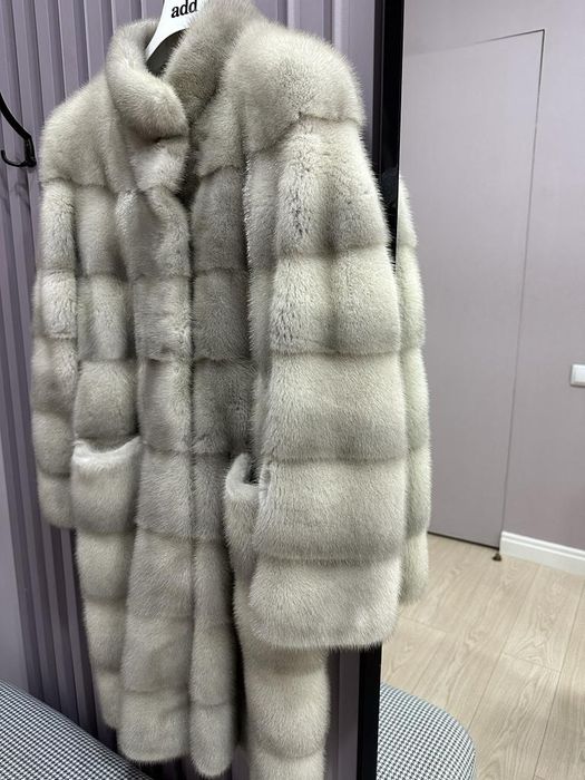 Норковая шуба белая